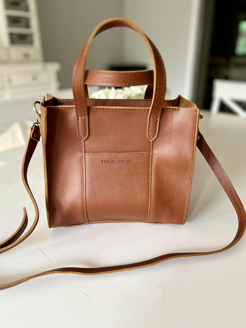 LOVE the zipper Lola!!! - customer review photo