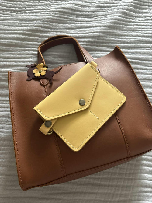 Good for more than just passports - customer review photo