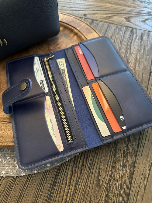 Bifold Wallet is PERFECT! - customer review photo