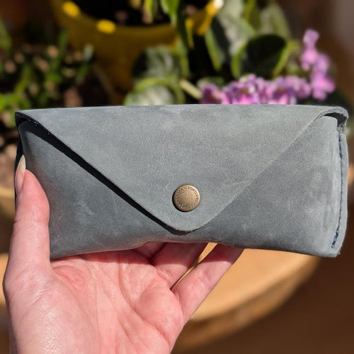 Elegant and practical sunglasses case - customer review photo