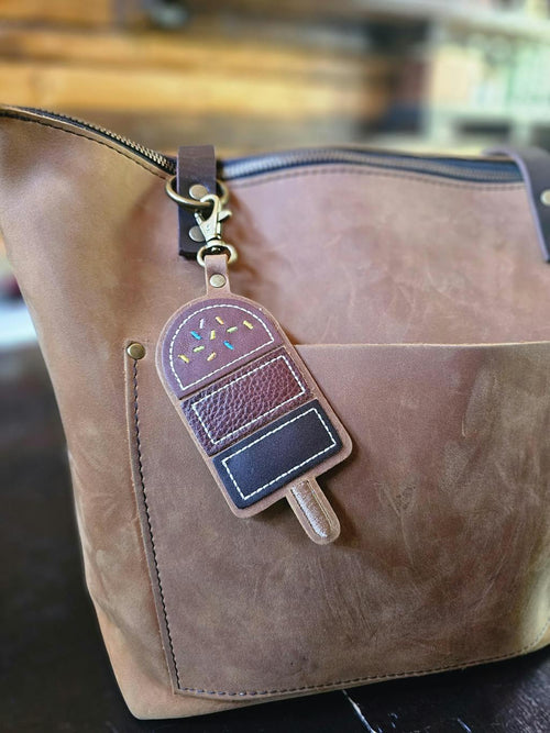 Absolutely love the Popsicle keychain! - customer review photo