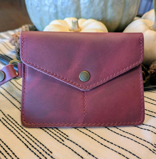 Versatile wristlet! - customer review photo
