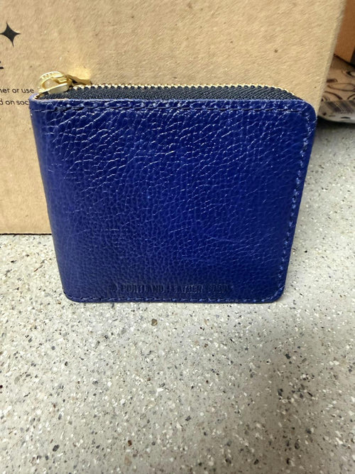 Lots of room in a small wallet - customer review photo