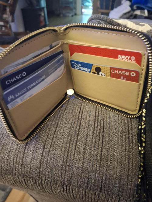 Small zipper wallet love love love it - customer review photo