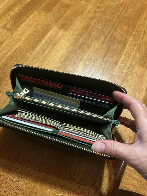 Accordion Zip Wallet - customer review photo