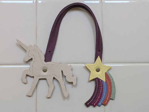 Really cute tassel! It will coordinate well with many of my PLG bags - customer review photo