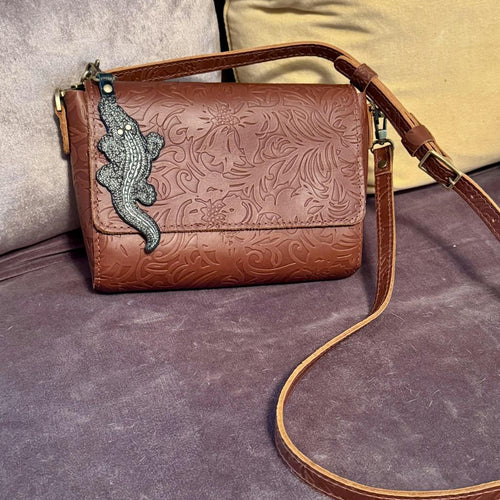 Meadow -Metro Crossbody SO SWEEEEEEEET! Metro Crossbody - customer review photo