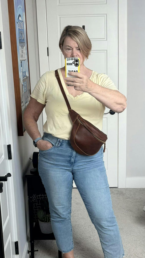 I love this sling - it holds just a bit more than the Sydney - customer review photo