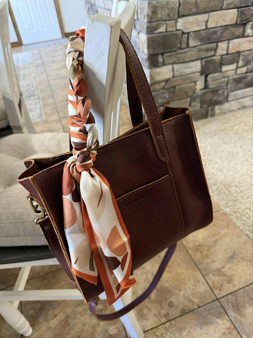 This is the most versatile bag!  The perfect midsize! - customer review photo