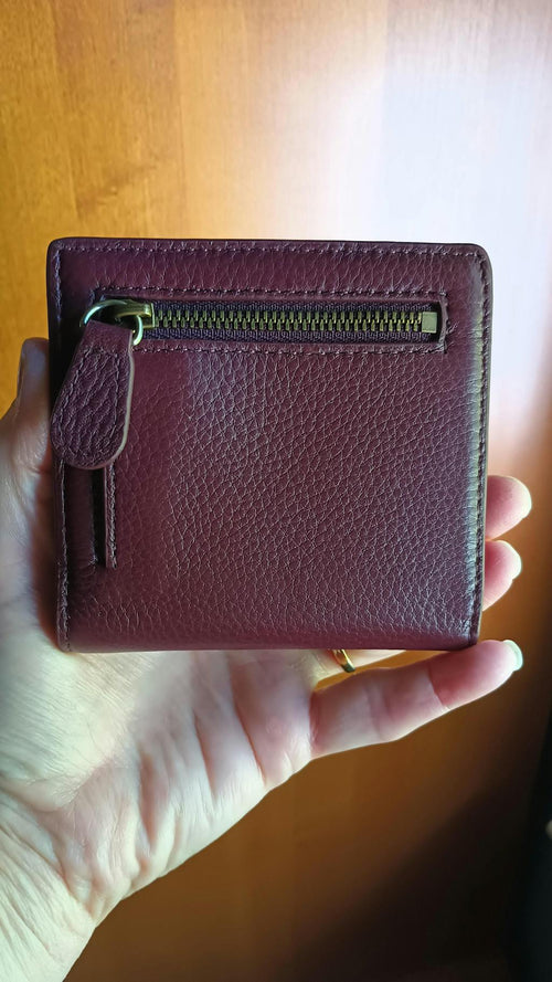 I love the lux slim wallet! - customer review photo