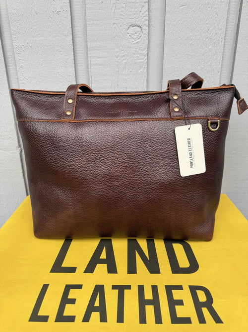 I love the large zippered Montana tote! - customer review photo