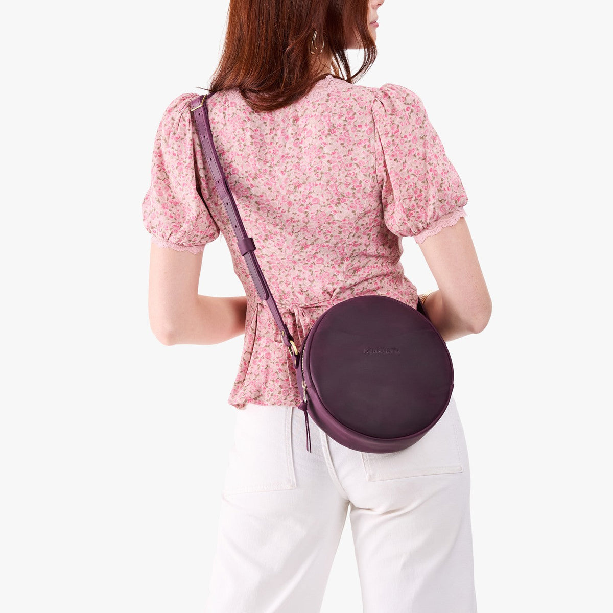 Larkspur*Large | Circle shaped crossbody bag with top zipper