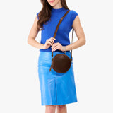 Coldbrew Small | Circle shaped crossbody bag with top zipper