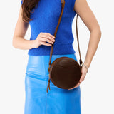 Coldbrew Small | Circle shaped crossbody bag with top zipper