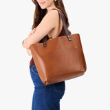 Honey Classic | Large leather tote bag with sturdy bridle handles and front pocket