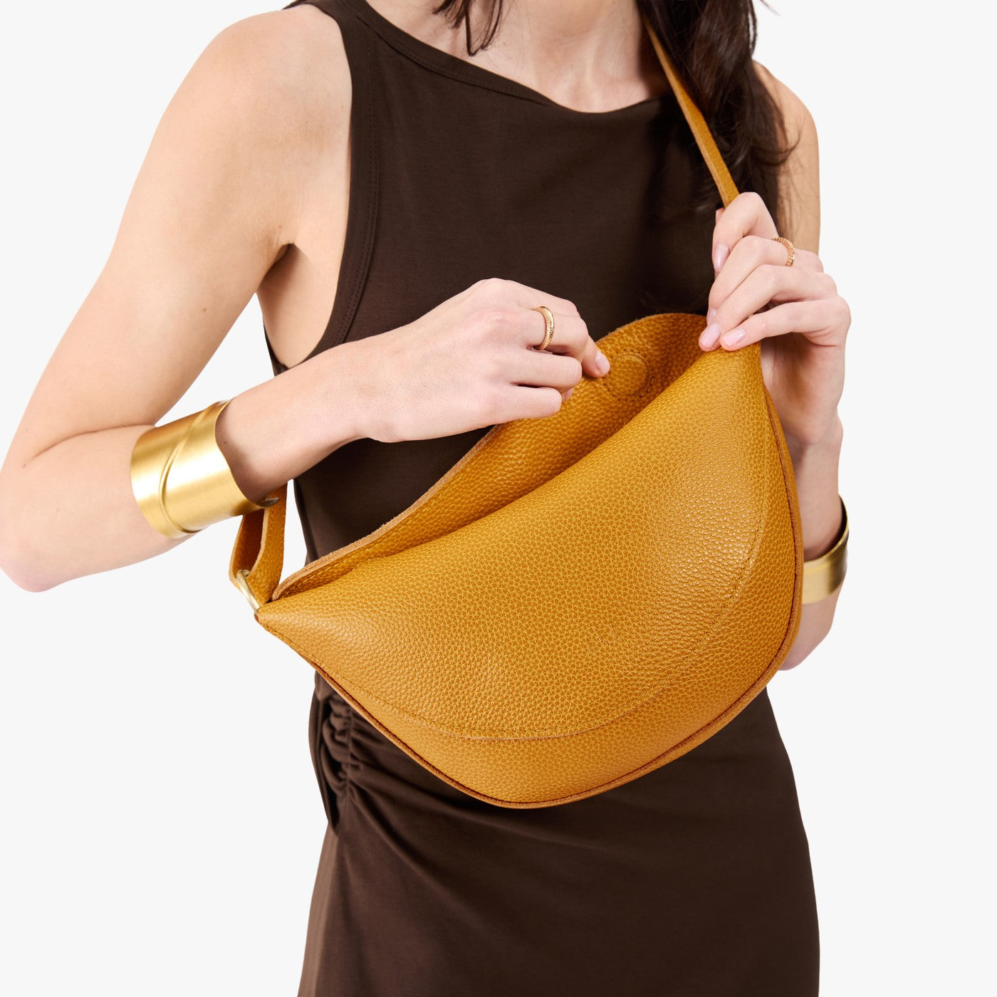 Sunshine*Medium | Model wear half circle shaped sling bag