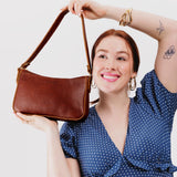 Nutmeg Small | Petite bean shaped shoulder bag with a zipper closure