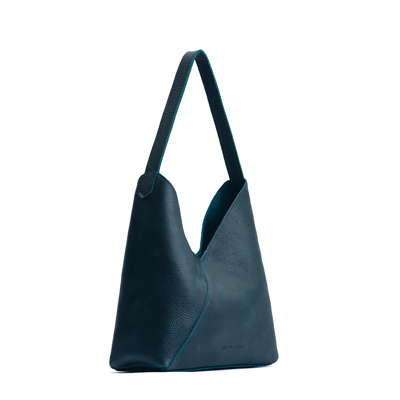 Boreal*Large | Mid-size shoulder bag with magnetic snap closure