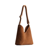 Jackson Small | Petite shoulder bag with adjustable strap and magnetic snap closure