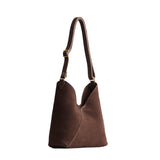 Stagecoach Small | Petite shoulder bag with adjustable strap and magnetic snap closure