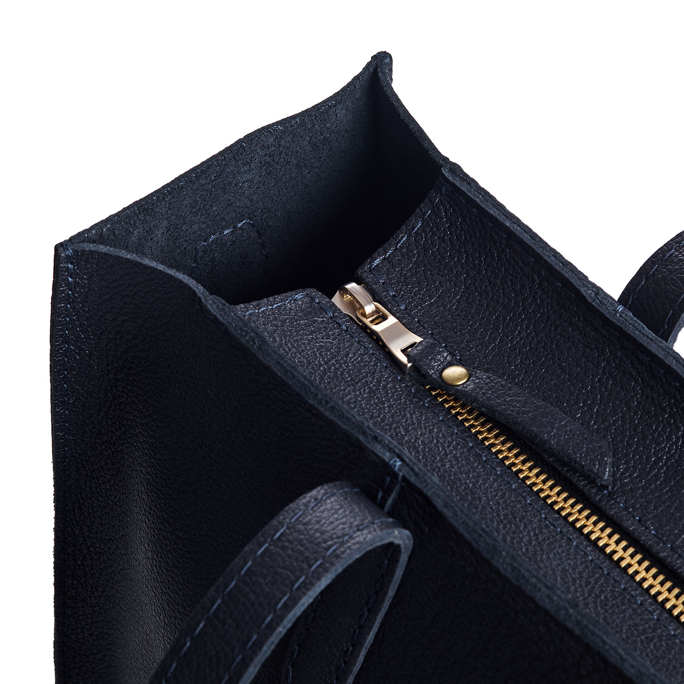 Night Owl | Closeup of tote bag's zipper closure