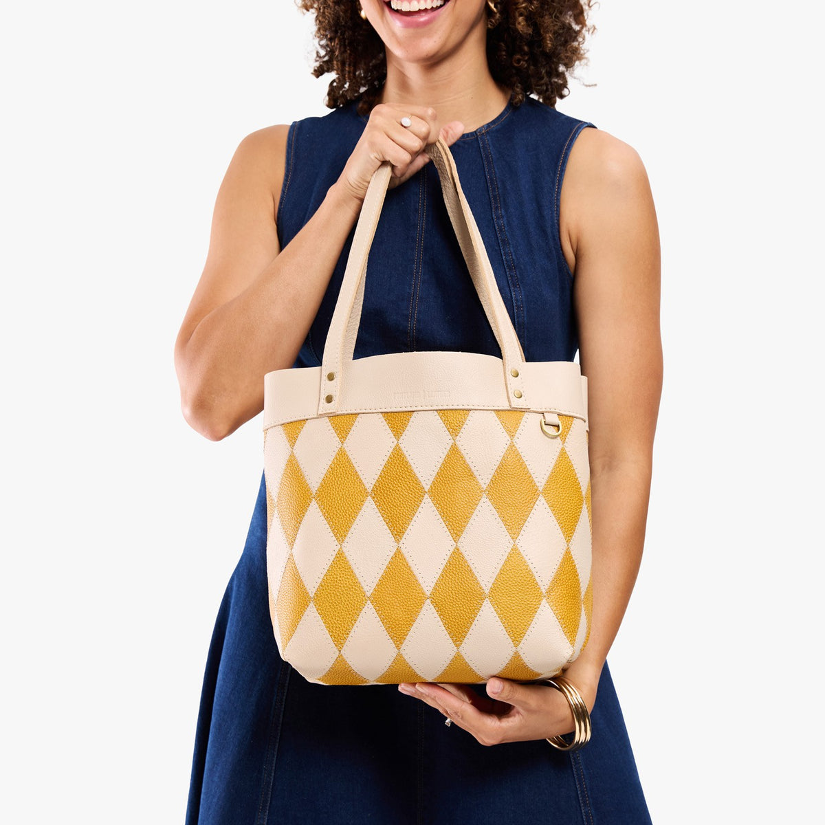 Sun Glaze*Medium*Classic | Leather tote bag with riveted straps and exterior key loop