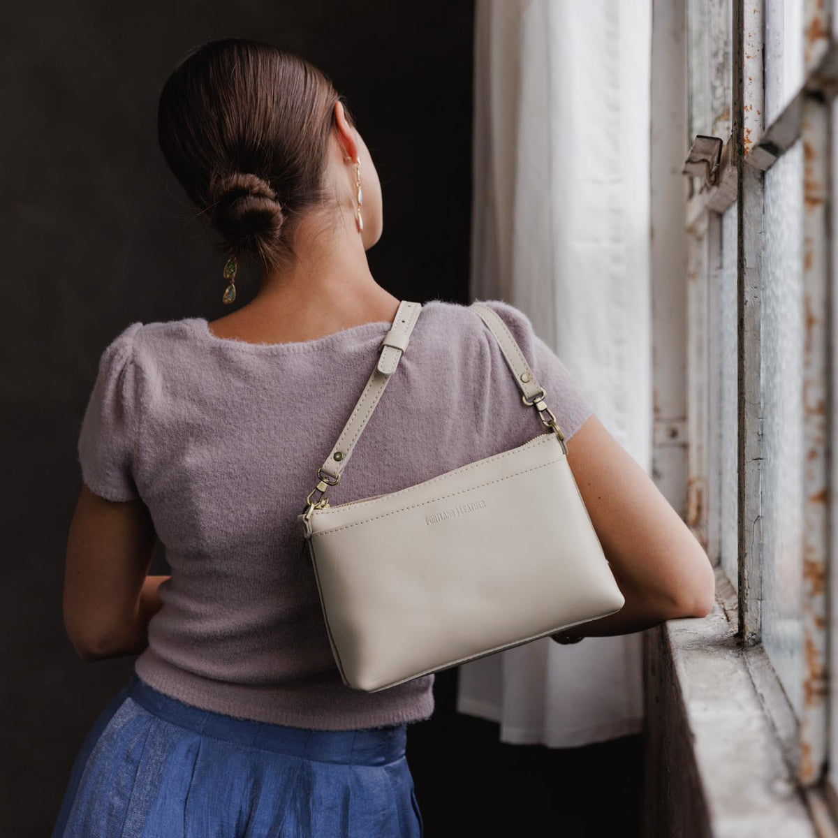  Bone*Small | Zip top petite crossbody bag with detachable strap