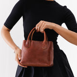 Nutmeg Small | Petite tote purse with structured leather handles and crossbody strap VARIANT2