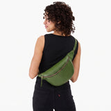 Cactus | Model wearing a sling bag with front zipper
