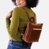 Nutmeg Small | Small square slim leather tote backpack VARIANT2