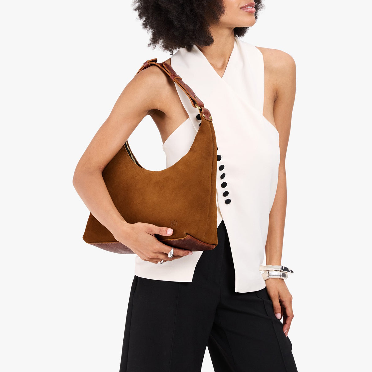 Jackson*Small*Classic | U-shaped shoulder bag with adjustable strap and fringe detail