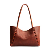 Nutmeg Medium | Wide tote with leather straps and snap closure